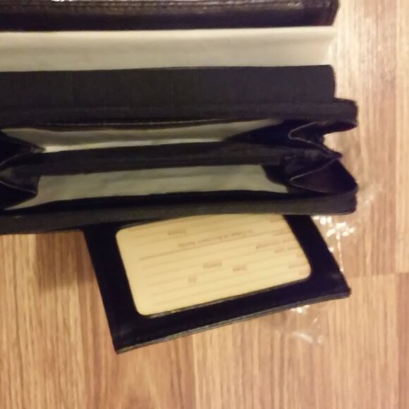 Buxton Wallet Black 6 Pockets Card Holder Checkbook Holder ID Tag 7" x 4" New - Picture 4 of 5